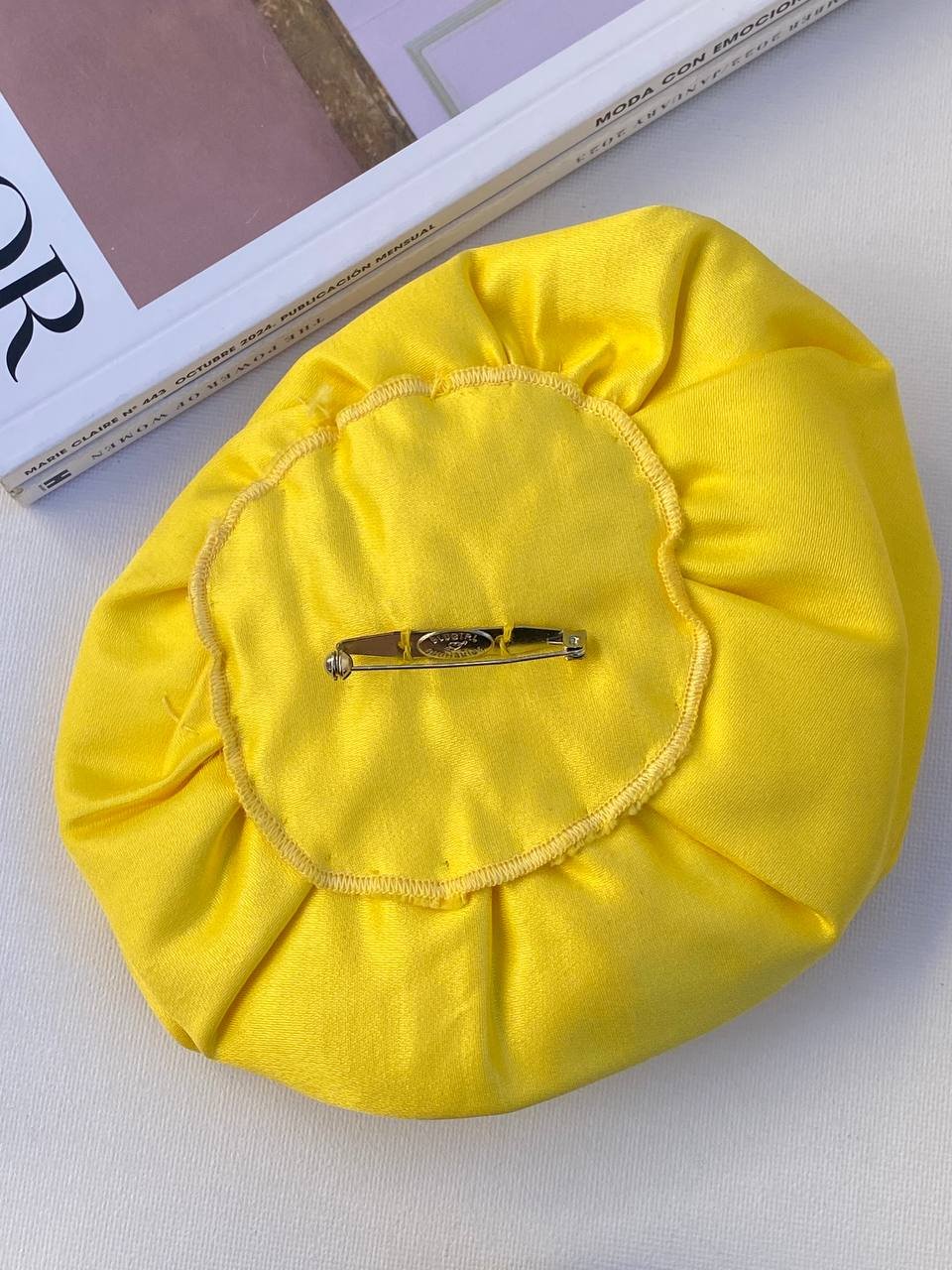 Brooch vintage 2000  BLUMARINE