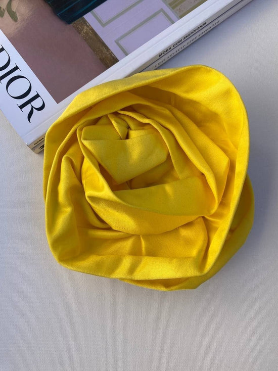 Brooch vintage 2000  BLUMARINE