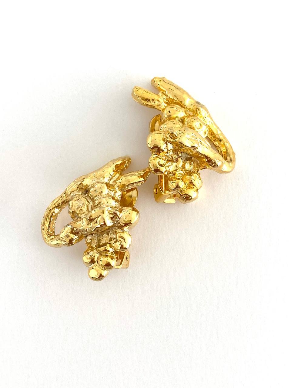 Golden Grapevine